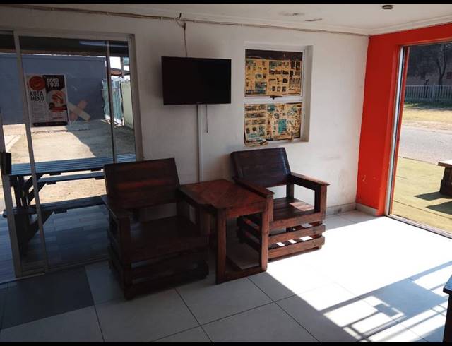 BUSINESS FOR SALE IN KEMPTON PARK WEST